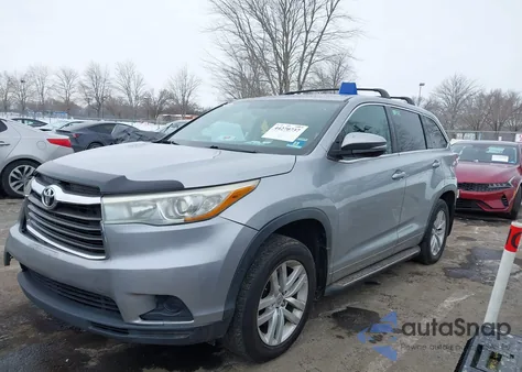 2015 Toyota Highlander Le V6 from USA, damaged, VIN 5TDBKRFH0FS186519